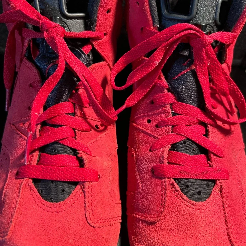 Nike‎ Air Jordan 6 Retro Toro Bravo Boys Size 7Y Red Basketball Shoes Sneakers